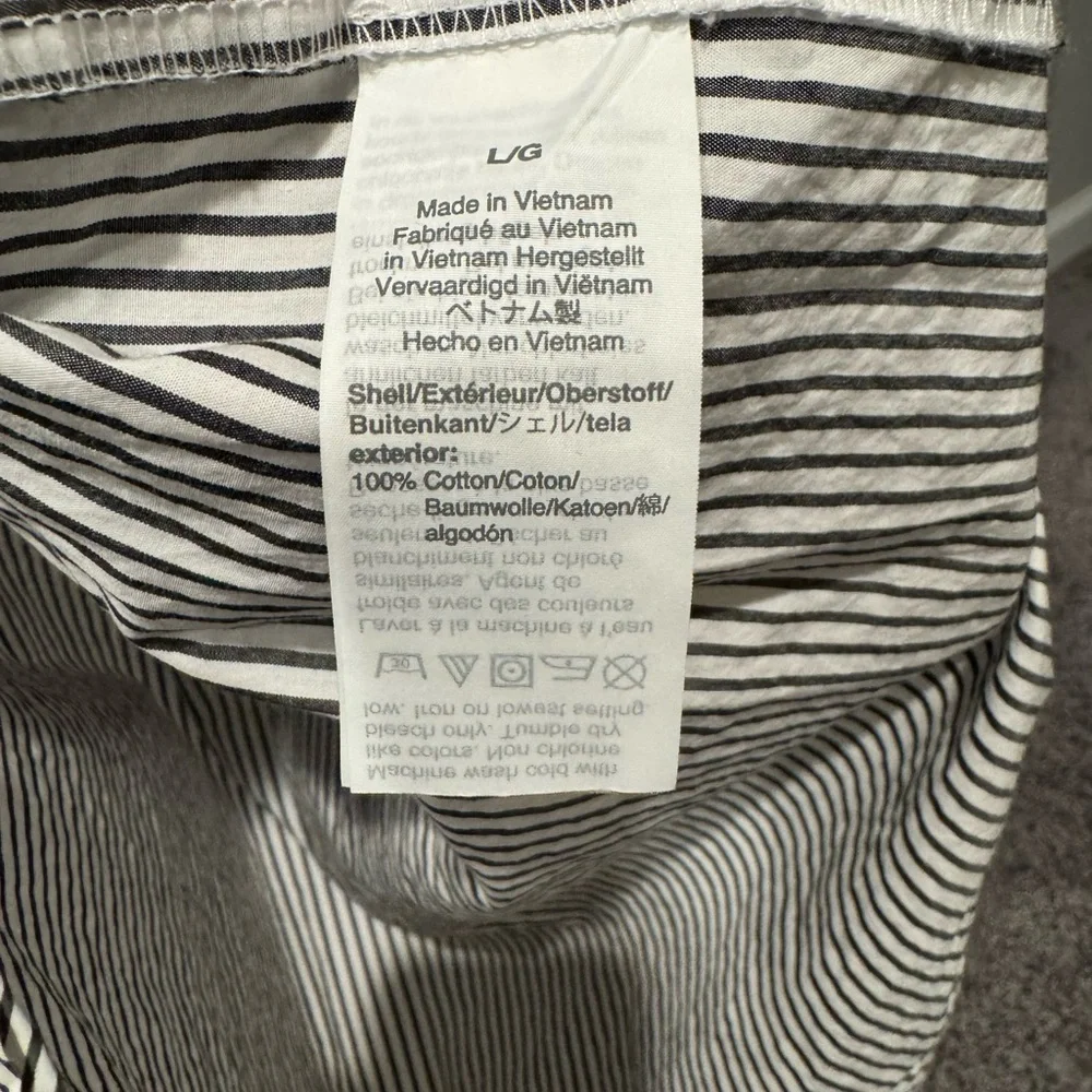 J.Crew Gray & White Striped Popover Shirt Women’s Large GUC - Picture 9 of 14